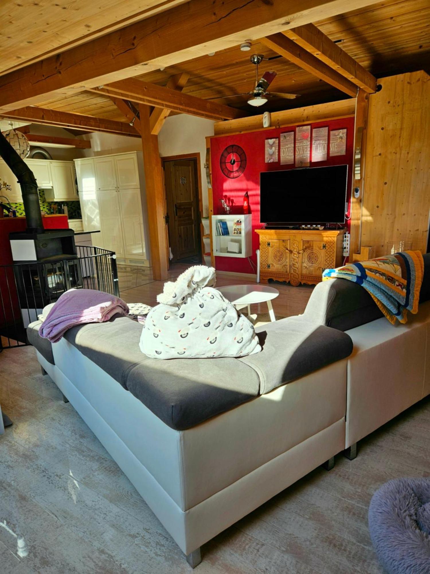 Gemuetliche Fewo Mit Sauna Inmitten Der Berge マイリンゲン エクステリア 写真