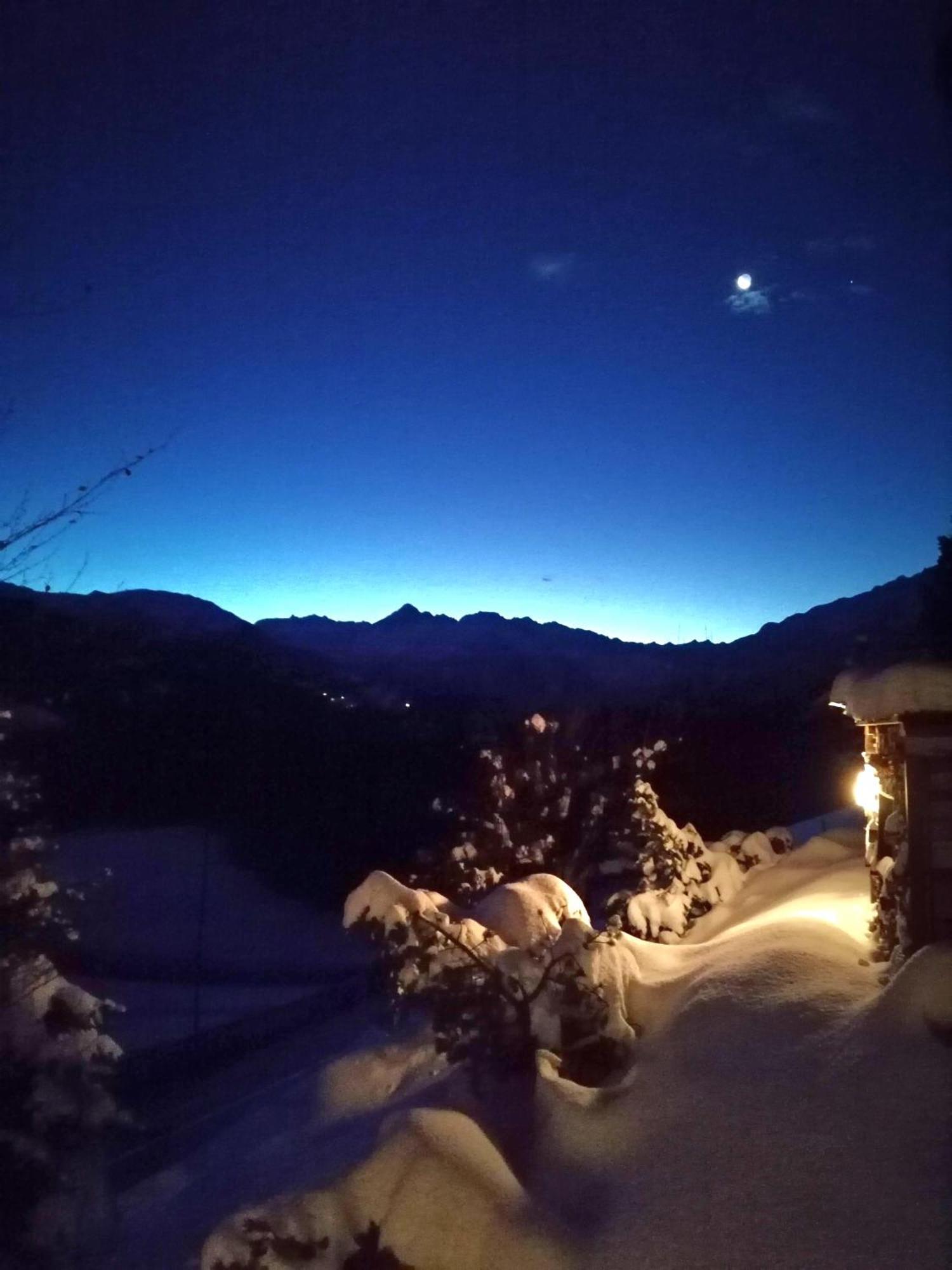Gemuetliche Fewo Mit Sauna Inmitten Der Berge マイリンゲン エクステリア 写真